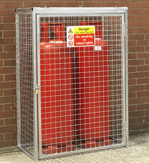 gas cylinder cage lockers